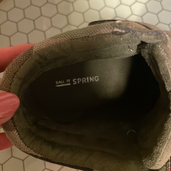 Call it Spring Camo High Heels - Picture 3 of 3